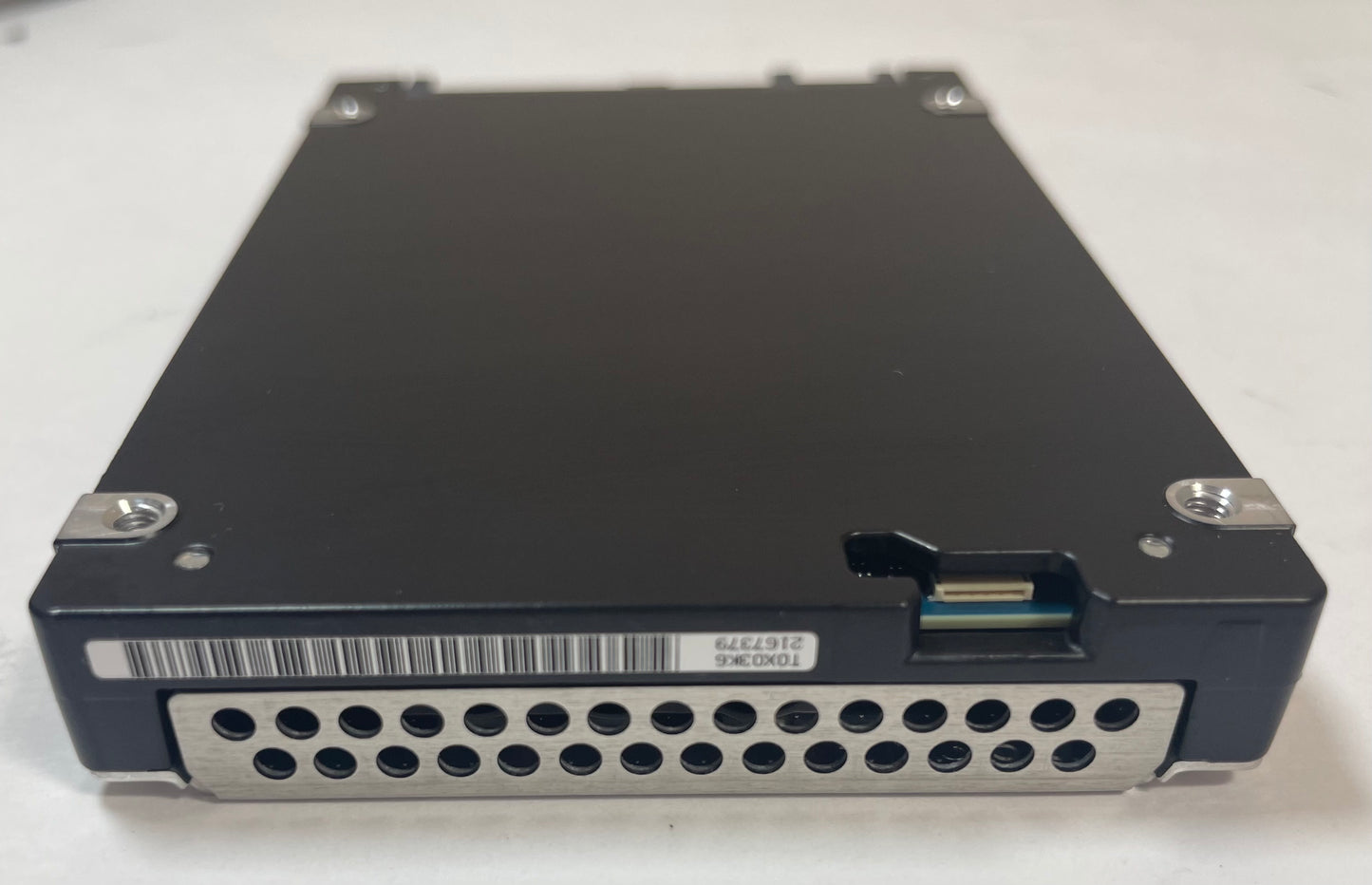 DELL EMC KIOXIA KPM7XVUG1T60 2.5" 1.6TB SAS 24Gbps SSD -Excellent