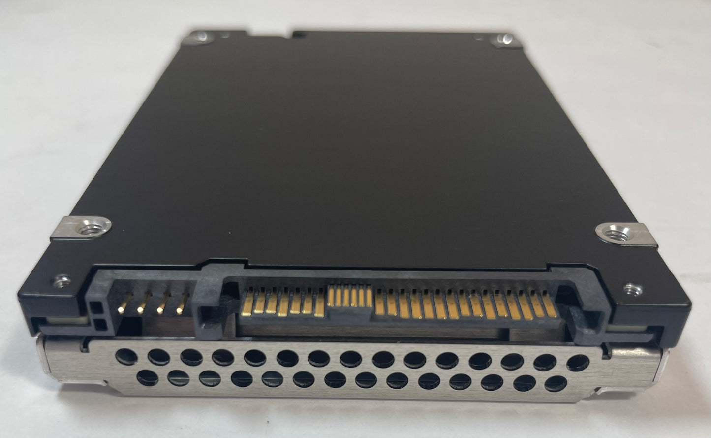 DELL EMC KIOXIA KPM7XVUG1T60 2.5" 1.6TB SAS 24Gbps SSD -Excellent
