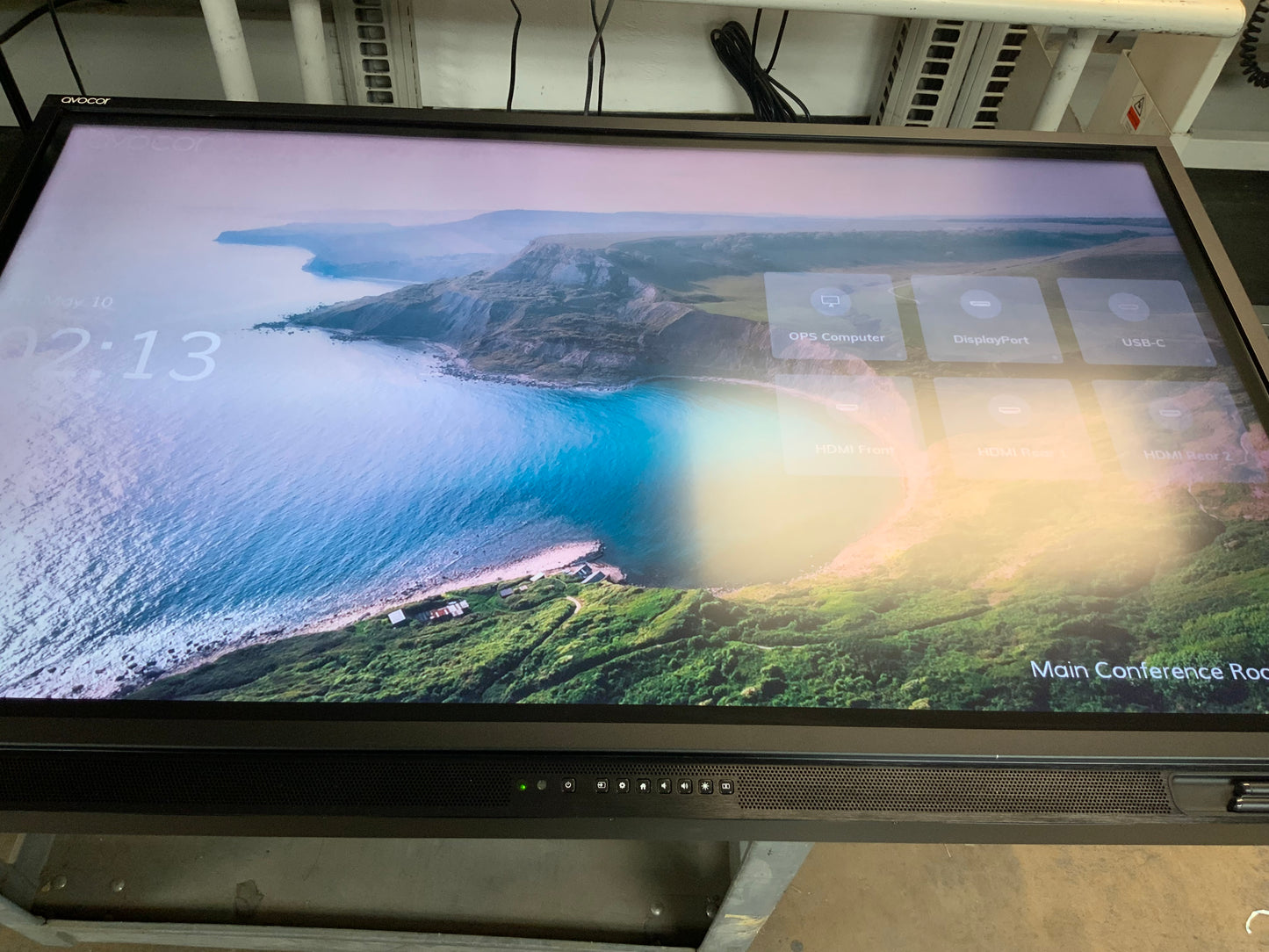 AVOCOR AVE-5530 55" Collaboration Interactive Display -NO PC or Remote Included