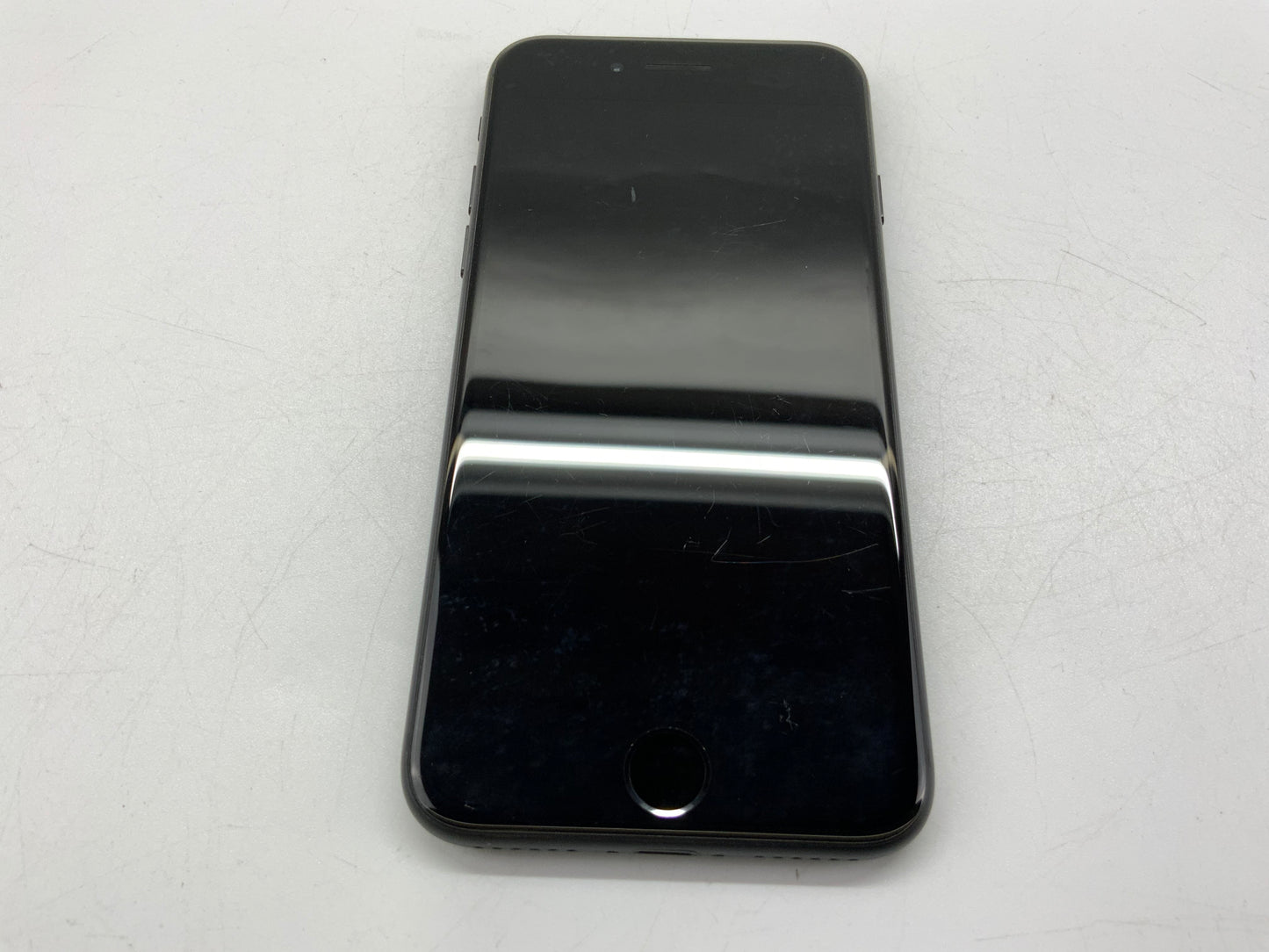 APPLE iPhone 7 A1660 32GB Unlocked iOS 15 Black