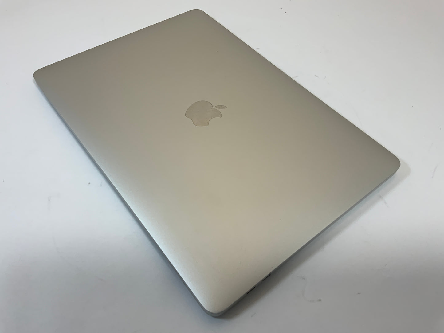 APPLE MacBook Pro 13" A2289 2020 i5 8257U 8GB 256GB Sonoma -Very Good