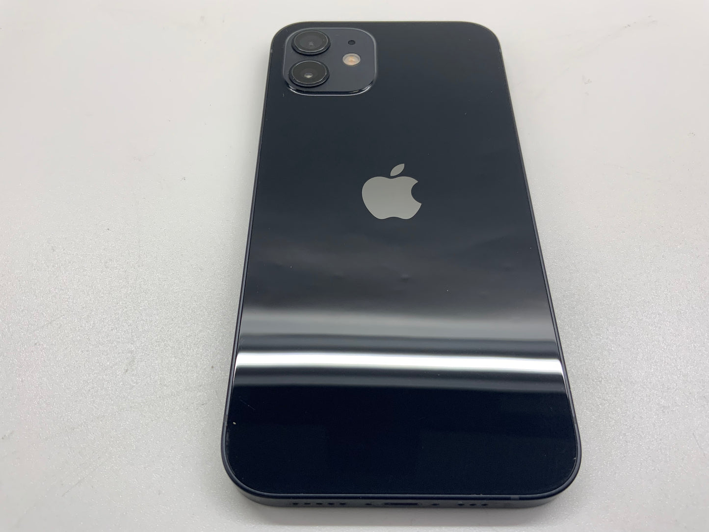 APPLE iPhone 12 A2172 64GB Verizon (Unlocked) Black iOS 16