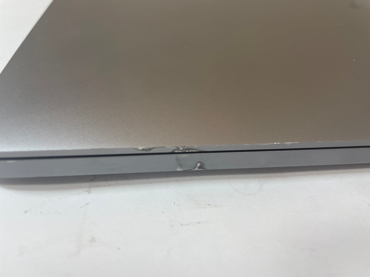 APPLE MacBook Pro A2141 2019 16" Core i7 9750H 512GB 16GB SSD Gray Sequoia