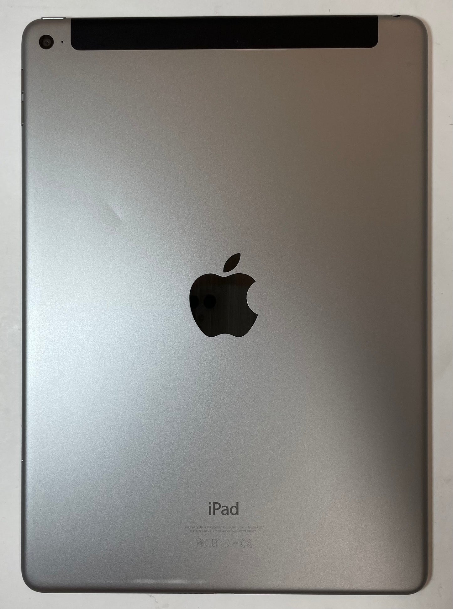 APPLE iPad Air 2 A1567 9.7" Tablet 64GB Unlocked Space Gray iOS 15