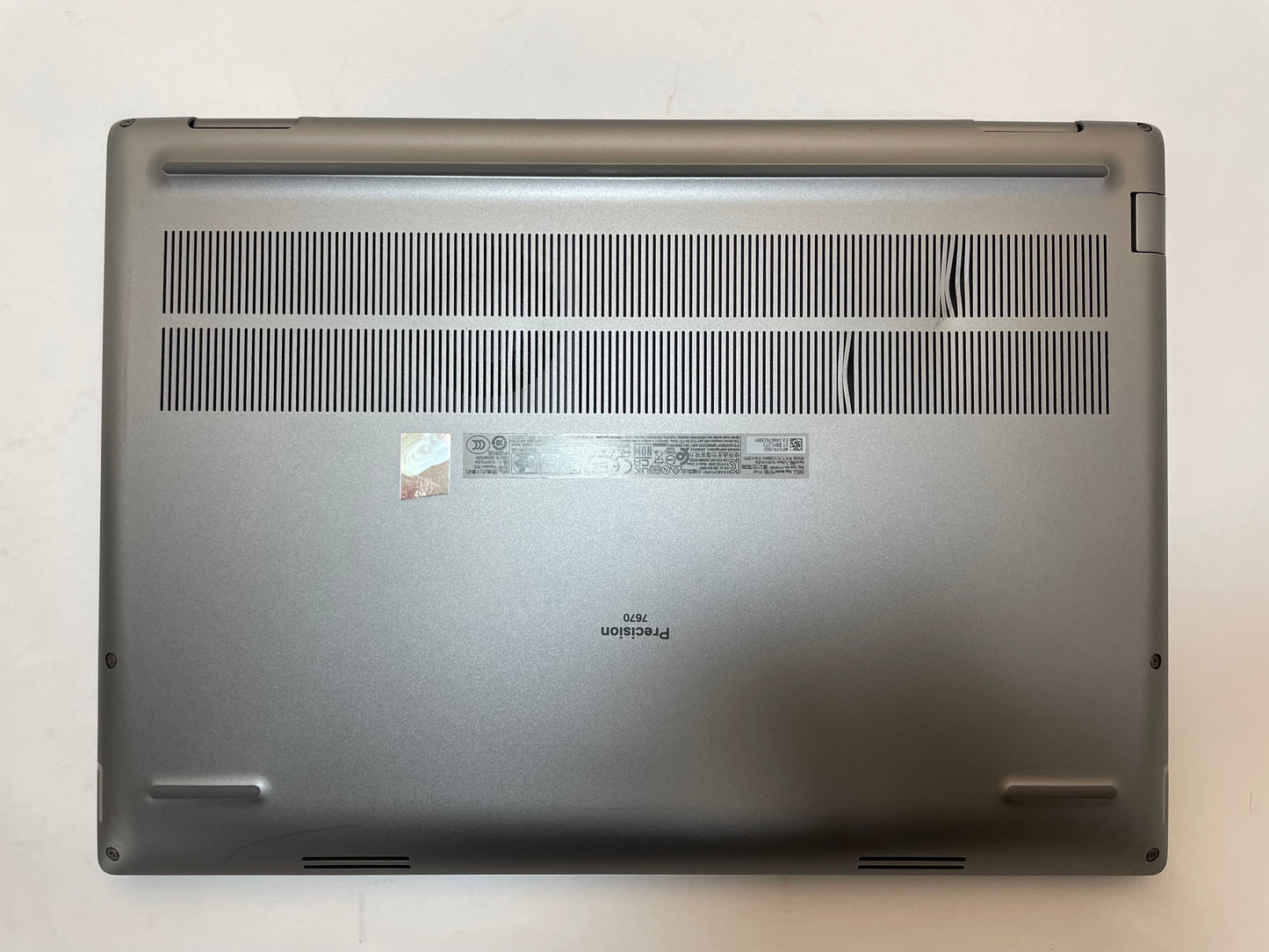 DELL PRECISION 7670 16" Laptop Core i5 12600HX 32GB 512GB NVMe WIN11 -SEE PHOTOS