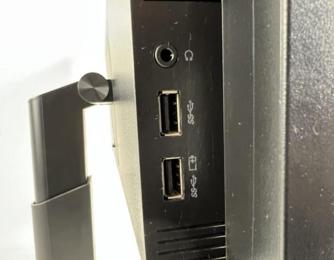 Lenovo ThinkVision T22i-20 21.5" IPS LED Monitor - Raven Black