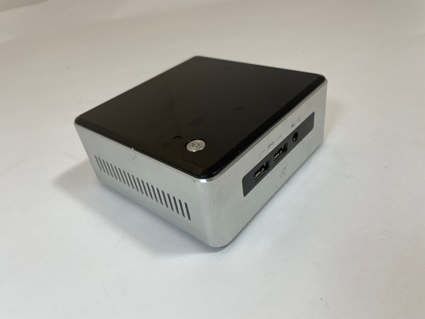INTEL NUC5I5RYH Mini PC Core i5-5250U 128GB 8GB RAM -NO AC or OS Included