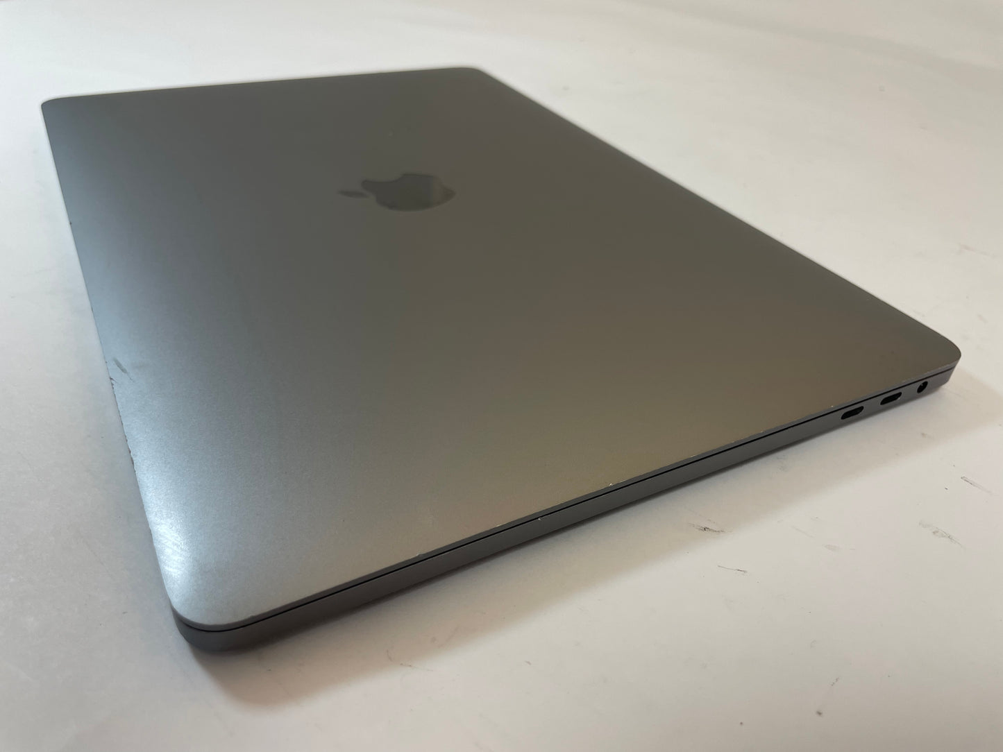 APPLE MacBook Pro A1989 2018 13" Core i7 8559U 1TB 16GB SSD Gray Sequoia