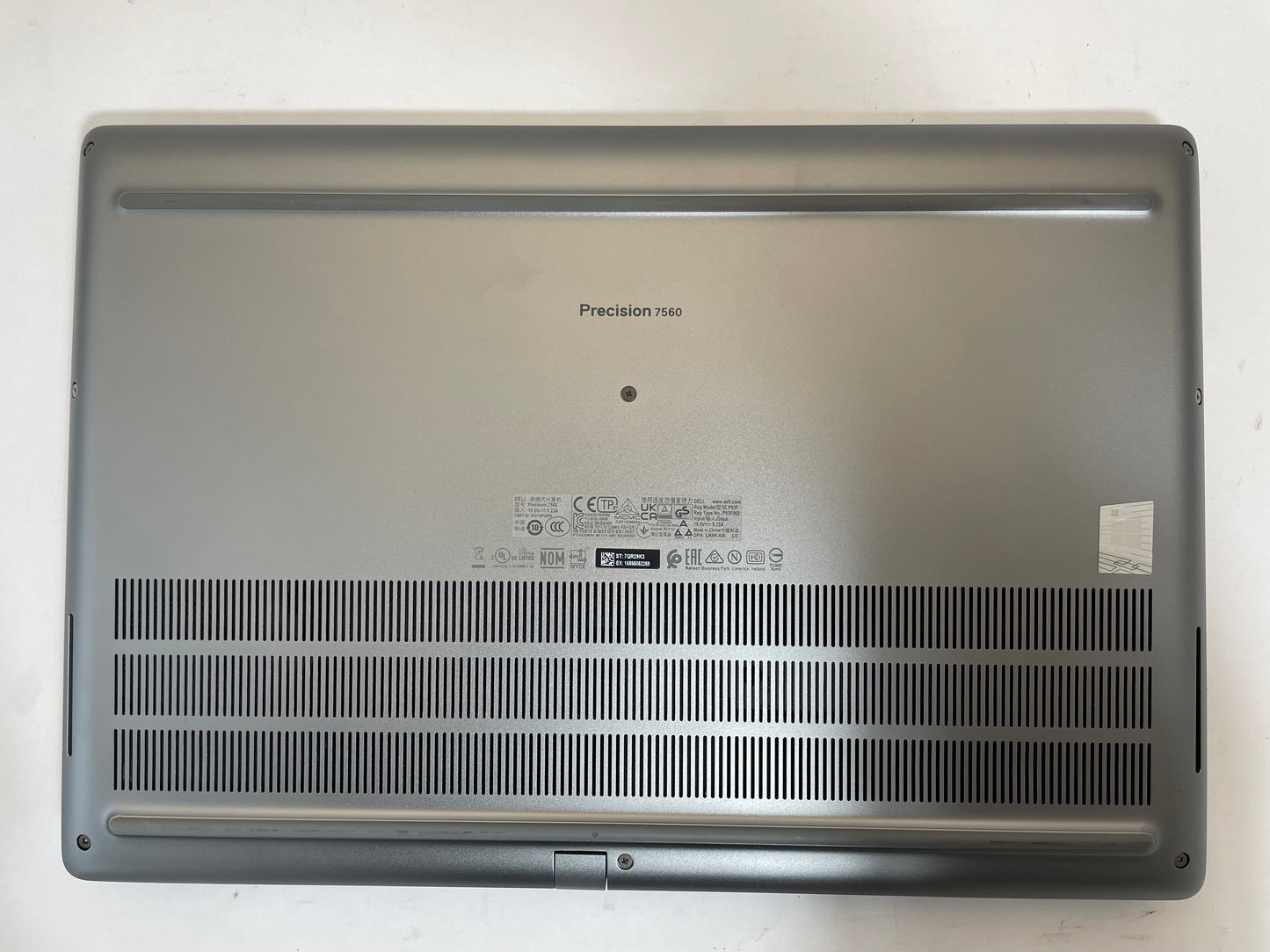 DELL PRECISION 7560 15" Touchscreen Laptop Core i7 11850H 1TB 32GB SSD WIN11
