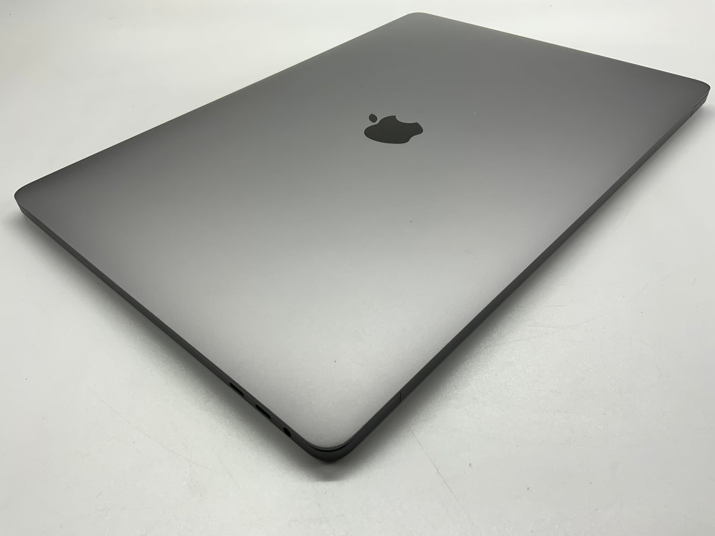 APPLE MacBook Pro A1990 2019 15" Core i9 9880H 512GB 16GB SSD Gray Sequoia