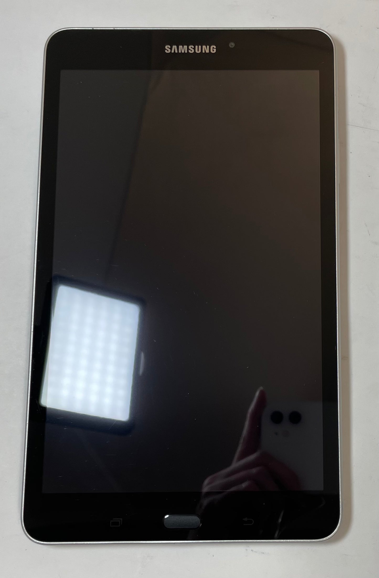 SAMSUNG GALAXY Tablet SM-T380 8" 32GB WiFi Only Android