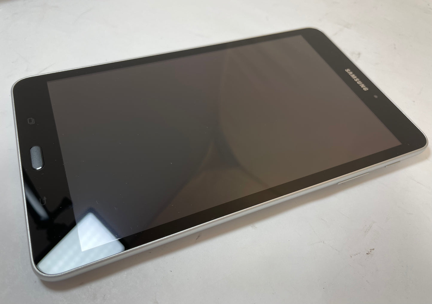SAMSUNG GALAXY Tablet SM-T380 8" 32GB WiFi Only Android