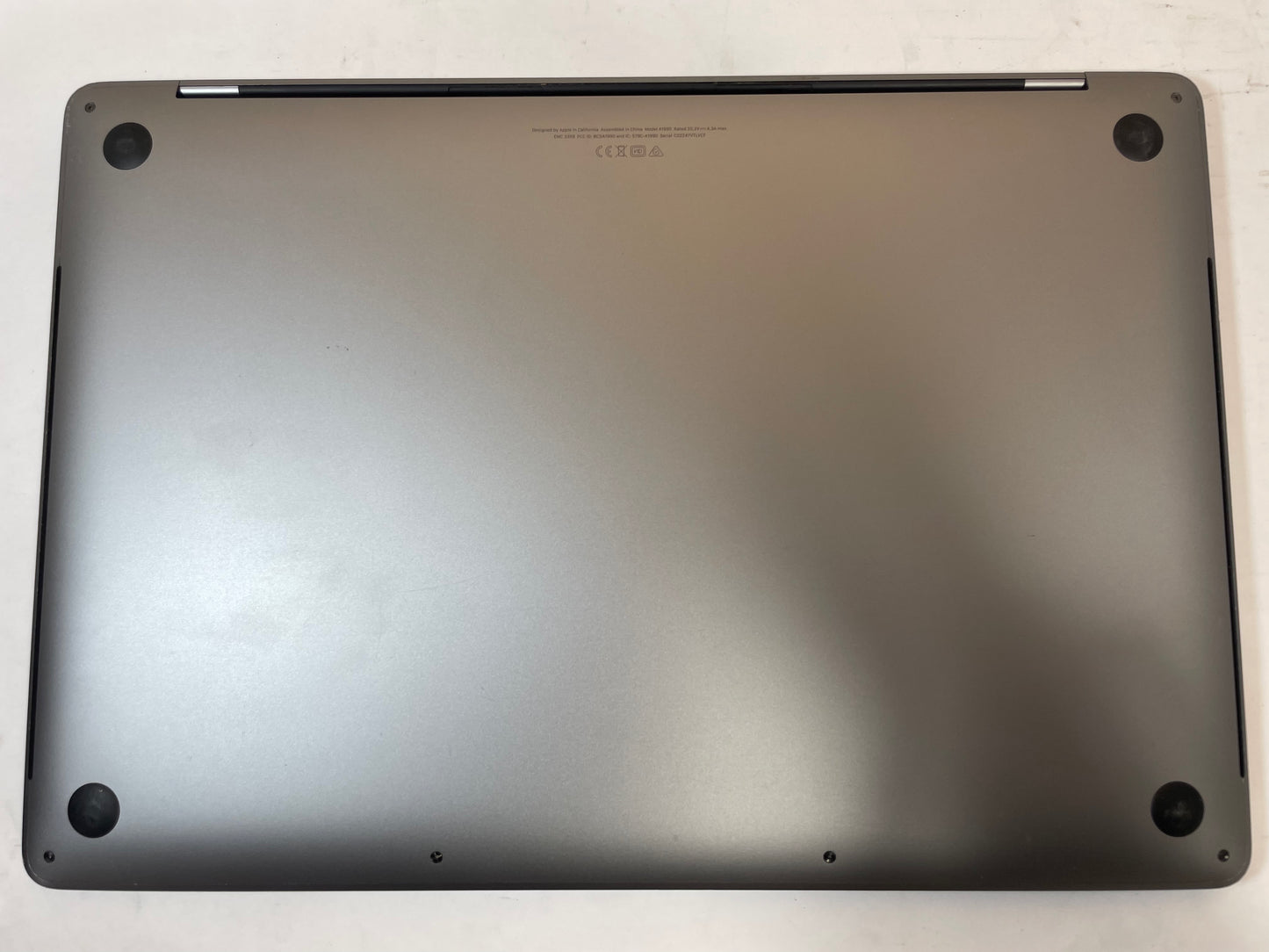 APPLE MacBook Pro A1990 2019 15" Core i7 9750H 256GB 16GB Gray NVMe Sonoma -Good
