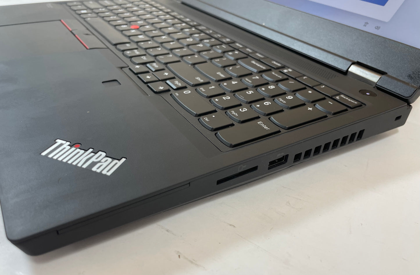 LENOVO THINKPAD P15 GEN 2 15.6" Laptop Core i7 11800H 512GB 32GB SSD WIN11P-Good