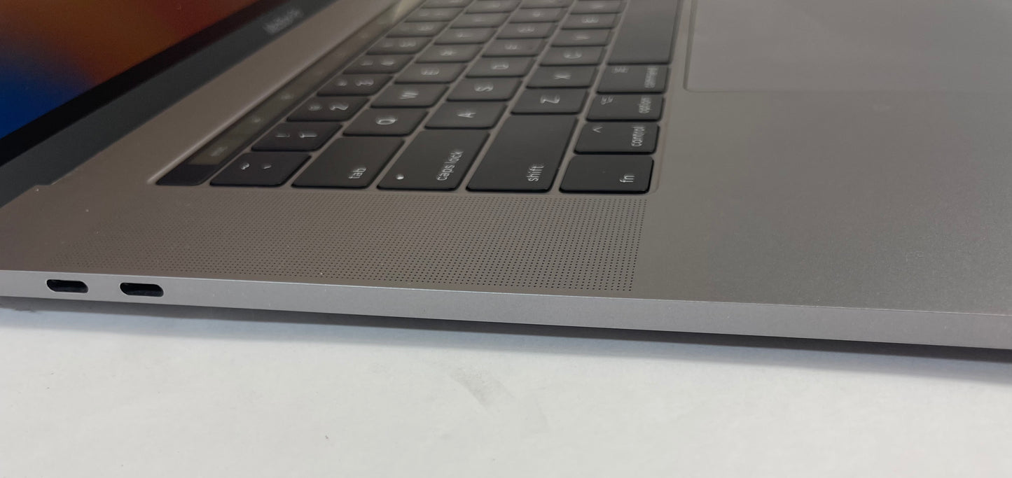 APPLE MacBook Pro A1707 2017 15" i7 7920HQ 16GB 512GB SSD Gray Ventura-Very Good