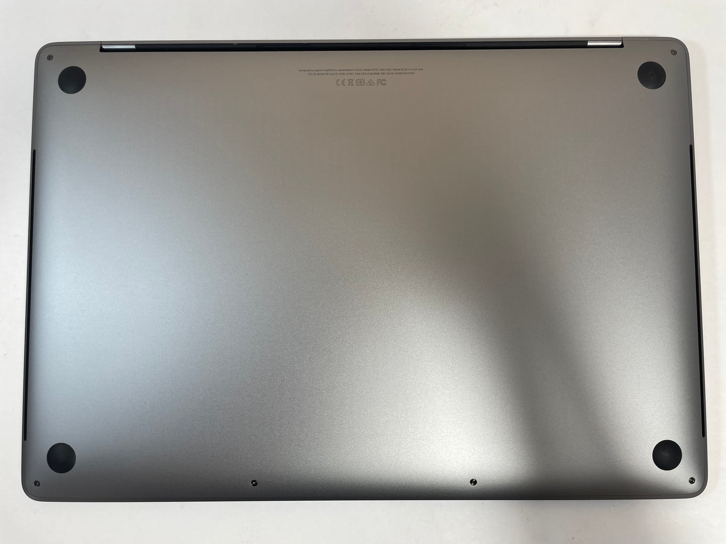 APPLE MacBook Pro A1707 2017 15" i7 7920HQ 16GB 512GB SSD Gray Ventura-Very Good