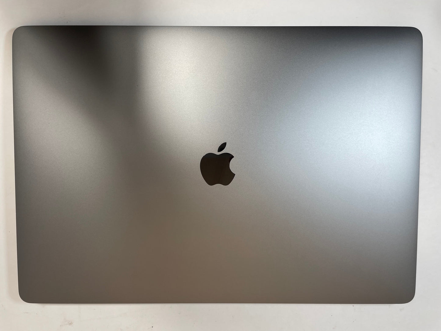 APPLE MacBook Pro A2141 2019 16" i9 9980HK 32GB 1TB SSD Gray Sequoia -Good