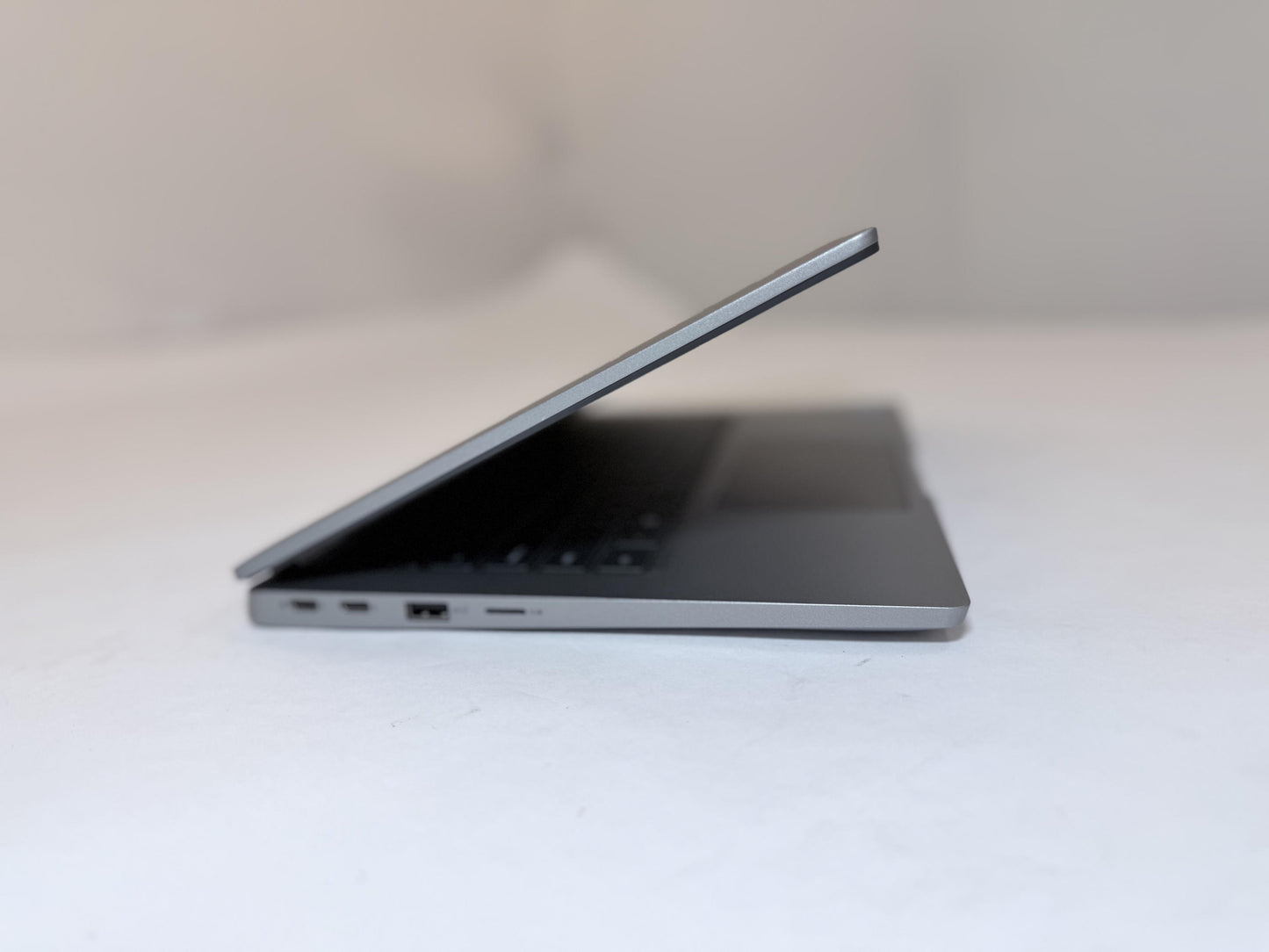 DELL LATITUDE 5330 13" Laptop Core i5-1245U 16GB 256GB Windows 11 Pro