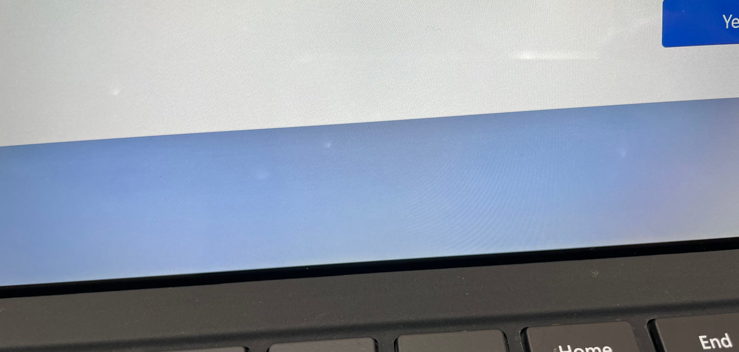 MICROSOFT SURFACE PRO 7 12.3" i5 1035G4 8GB 256GB W11P W/ Keyboard -SEE PHOTOS