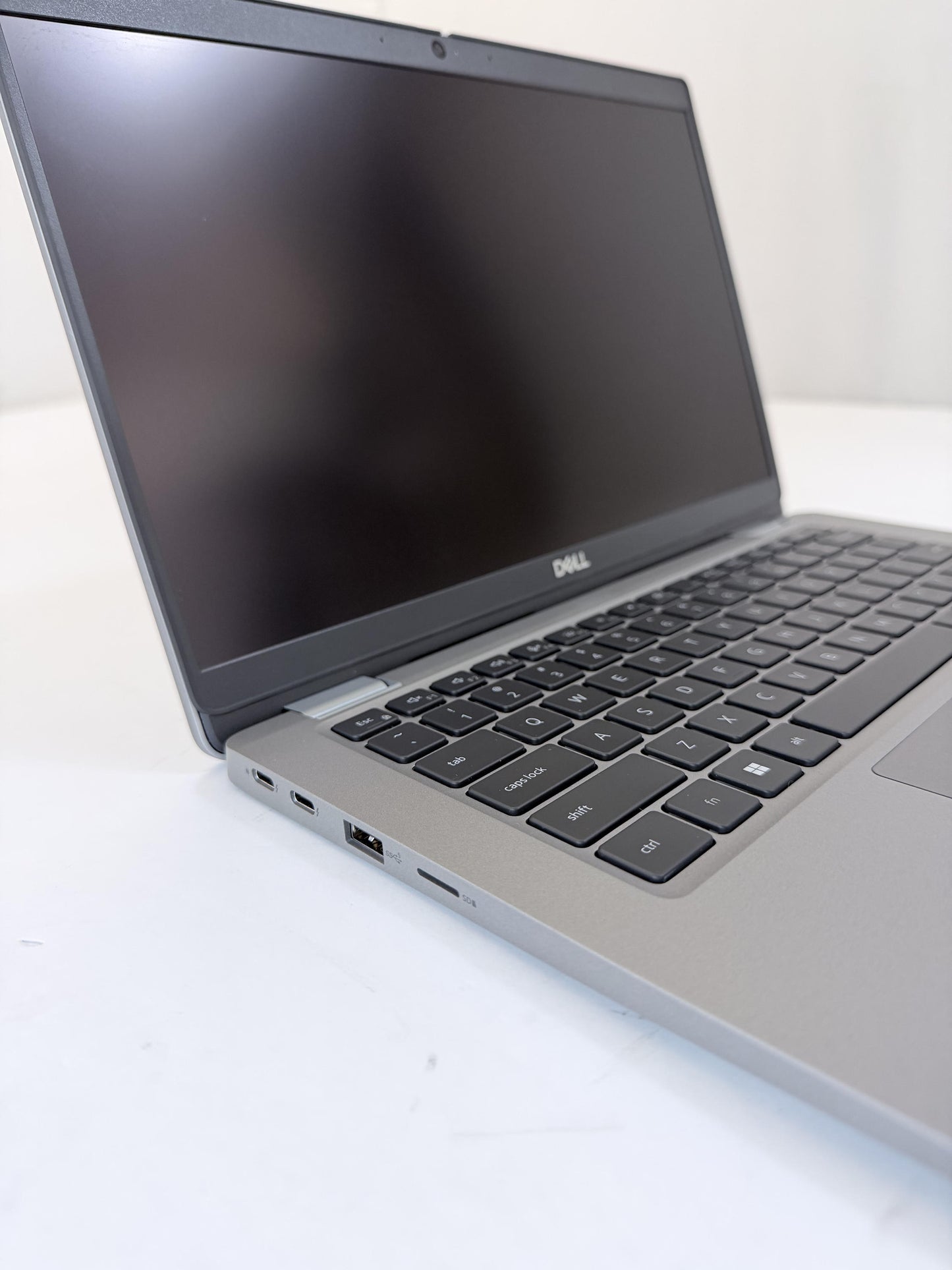 DELL LATITUDE 5330 13" Laptop Core i5-1245U 16GB 256GB Windows 11 Pro