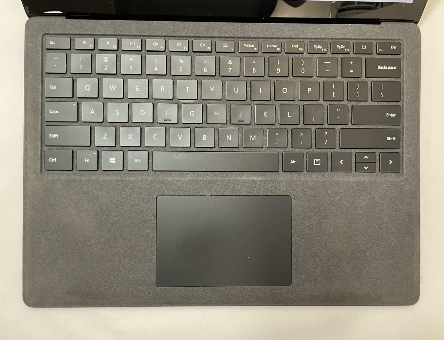 MICROSOFT SURFACE LAPTOP 2 13.5" Core i7 8650U 8GB 256GB NVMe Windows 11 Pro