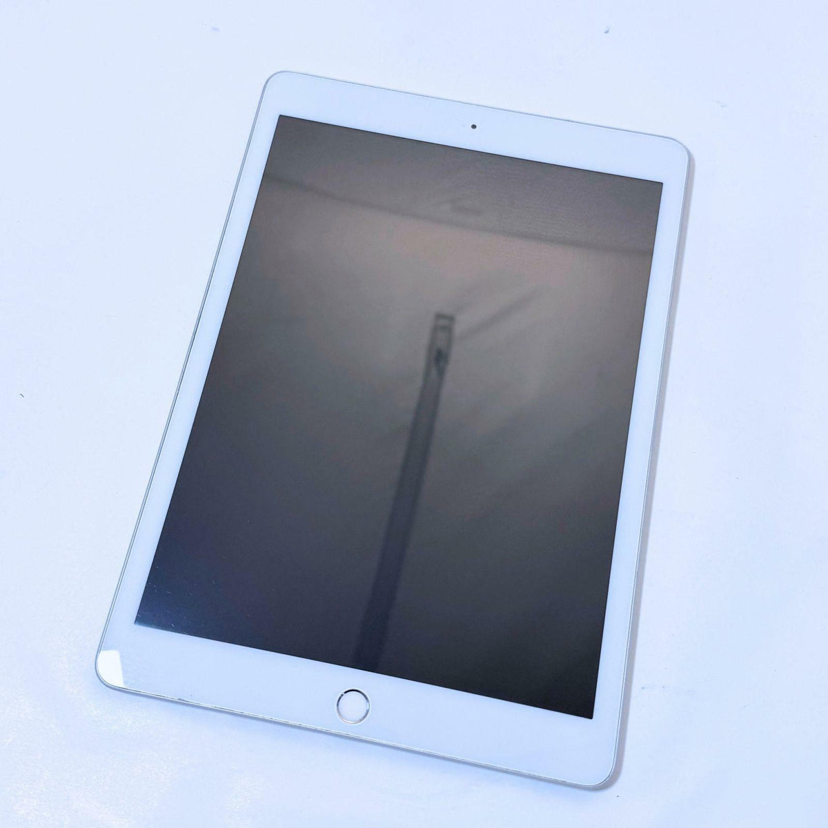 Apple iPad (8th Gen) A2270 10.2" 32GB WiFi Silver