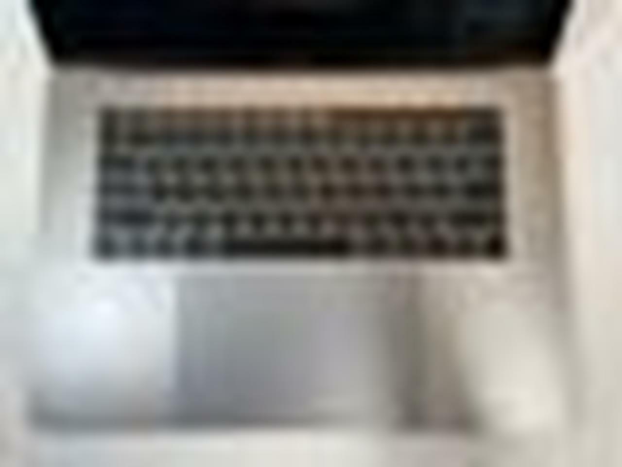 APPLE MacBook Pro A1990 2019 15" Core i9 9880H 512GB 16GB SSD Gray Sequoia