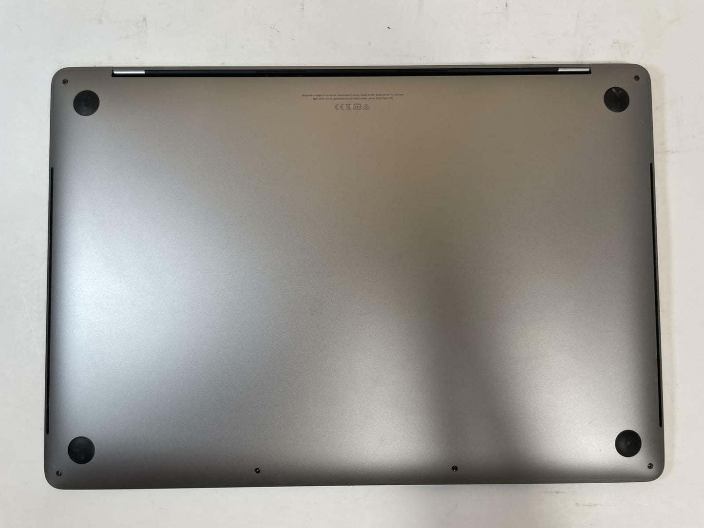 APPLE MacBook Pro A1990 2019 15" Core i7 9750H 16GB 500GB NVMe Gray Sonoma -READ