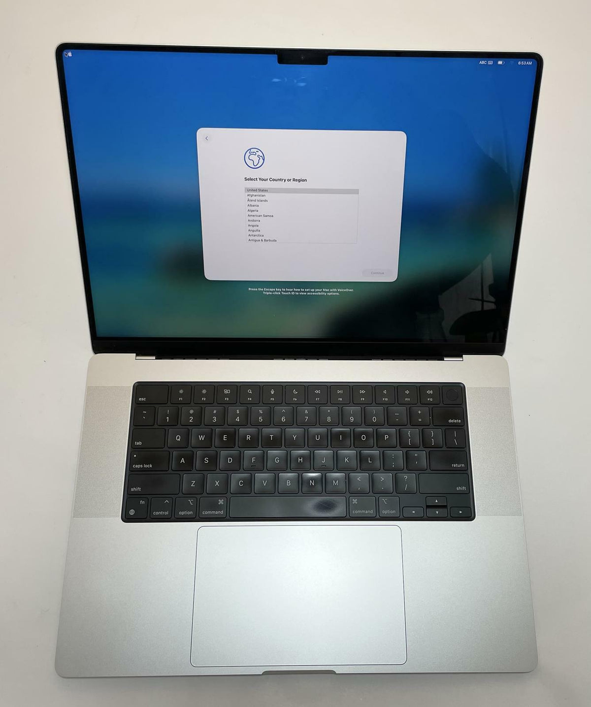 APPLE MacBook Pro A2780 2023 16" M2 Pro 16GB 512GB SSD Silver Tahoe -Good
