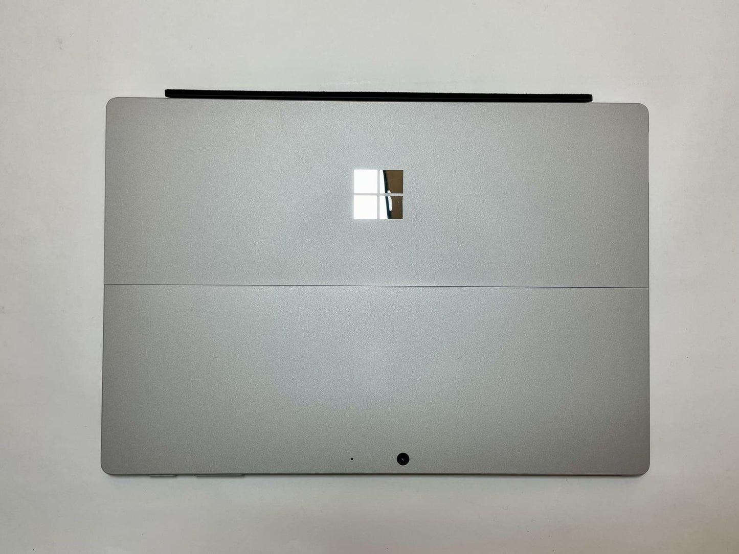 MICROSOFT SURFACE PRO 7 12.2" i5 1035G4 8GB 256GB WIN11P W/ Keyboard -Excellent