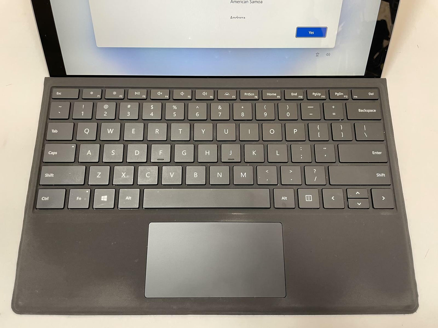 MICROSOFT SURFACE PRO 7 12.3" i5 1035G4 8GB 256GB W11P W/ Keyboard -SEE PHOTOS