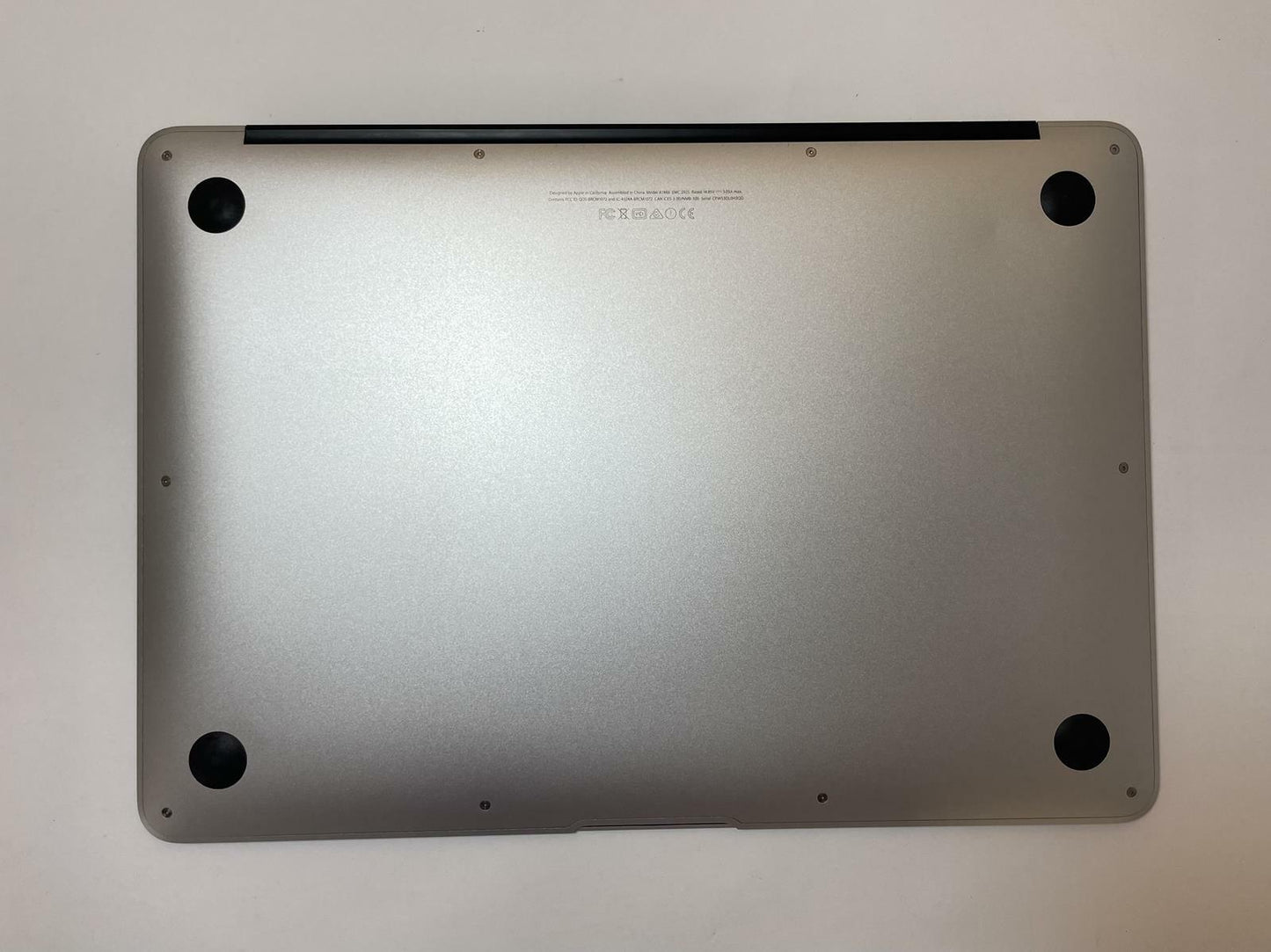 APPLE Macbook Air A1466 2015 13" i5 5250U 8GB 128GB Silver Ventura -Very Good