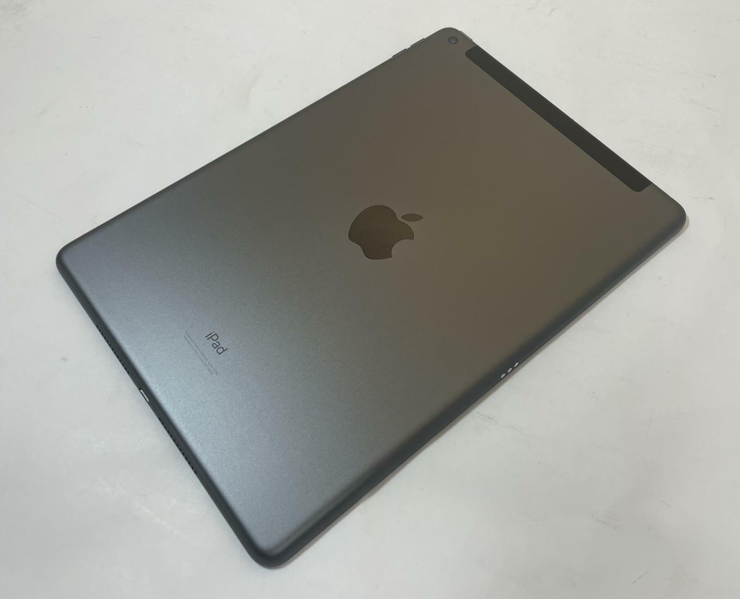 APPLE iPad 9th Gen A2603 10.2" 64GB Wi-Fi + Cellular Gray iOS -Very Good