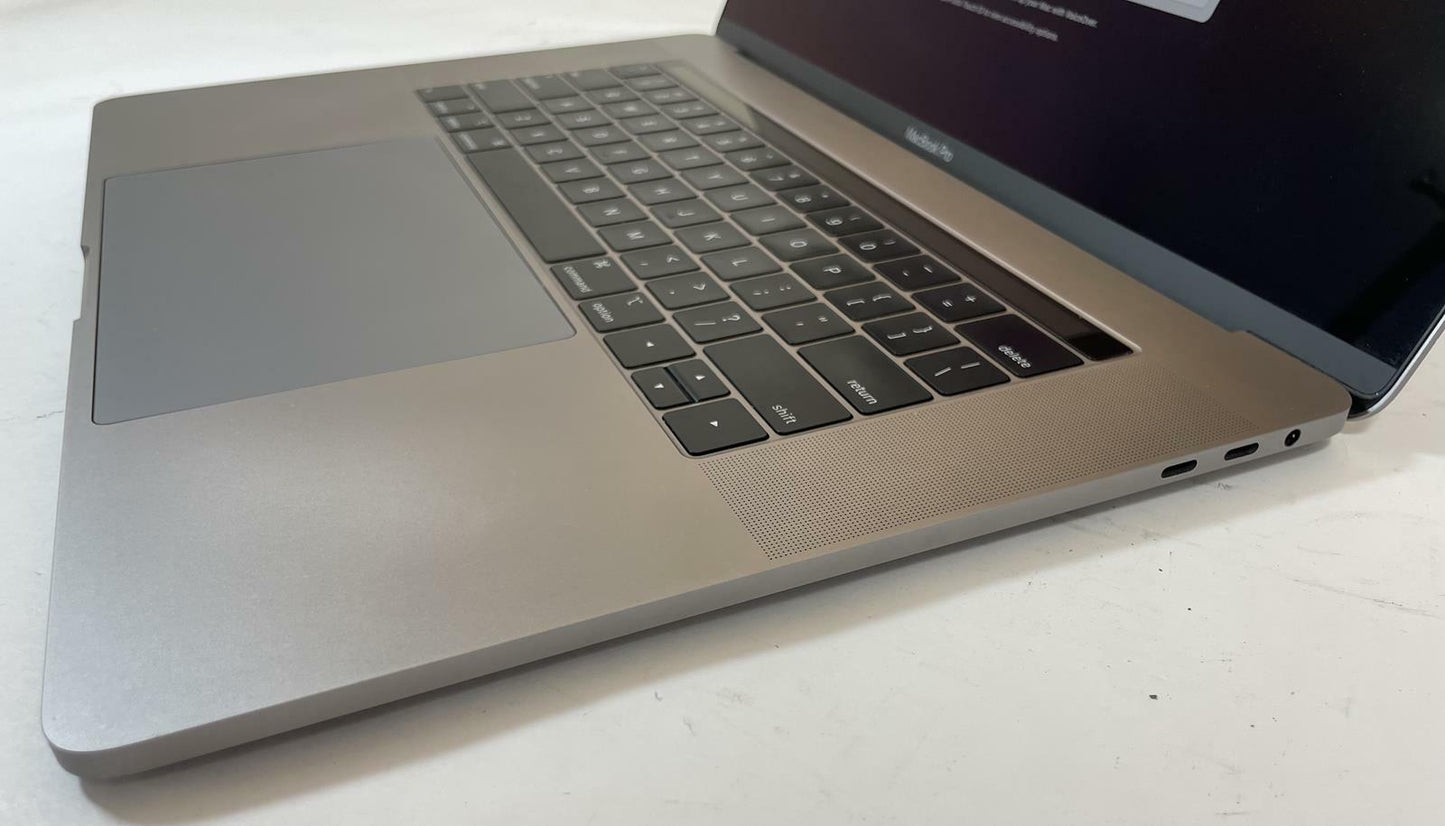 APPLE MacBook Pro A1990 2019 15" Core i7 9750H 16GB 500GB NVMe Gray Sonoma -READ