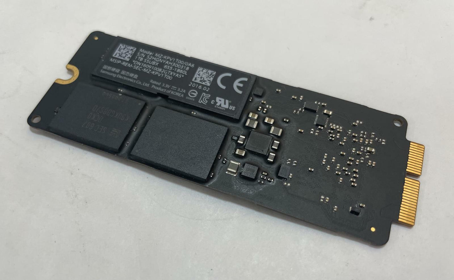 SAMSUNG MZ-KPV1T00/0A6 1TB SSUBX PCIe Blade SSD - Apple 655-1860L