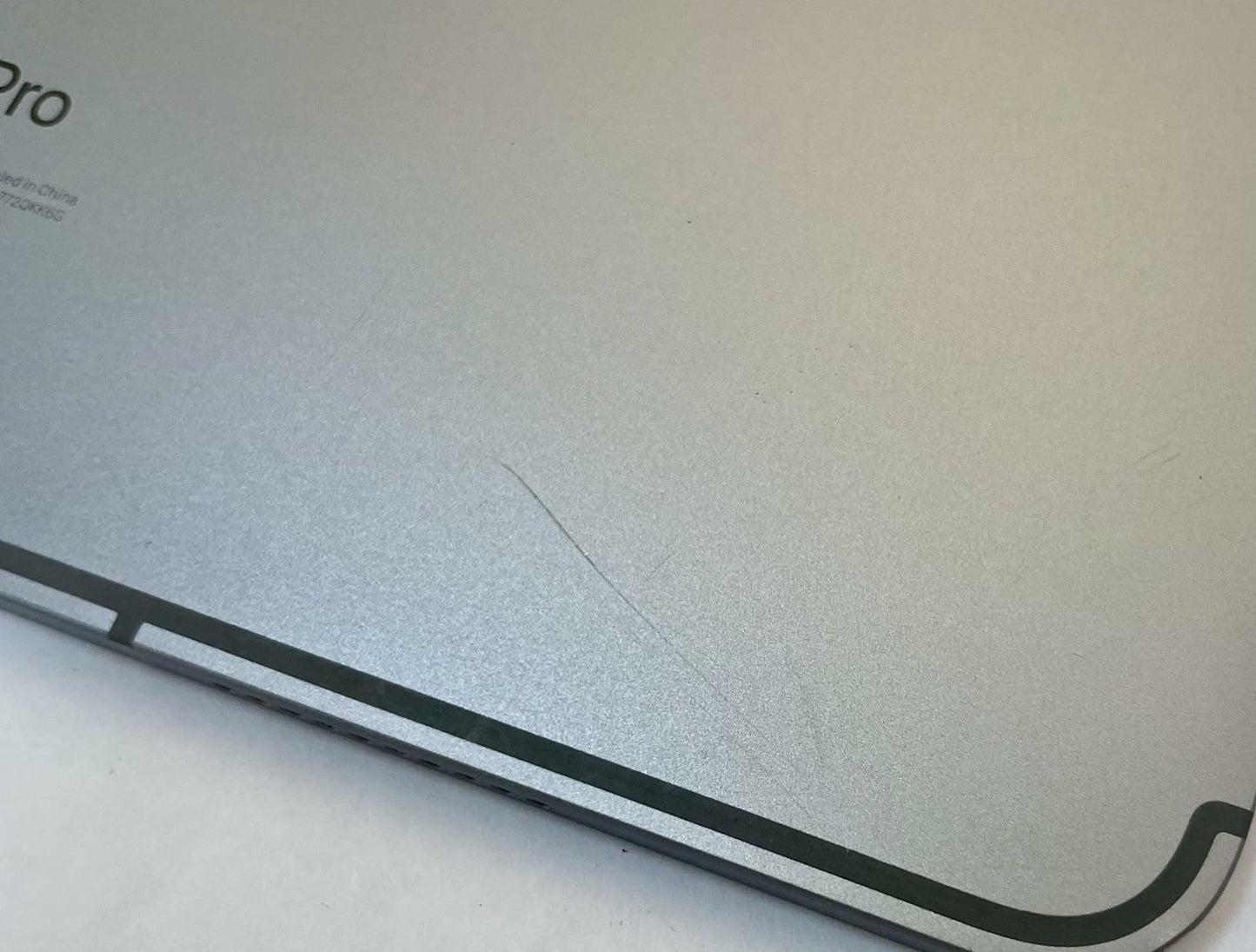 APPLE iPad Pro (6th Gen) A2764 12.9" 256GB AT&T Space Gray iOS -Very Good