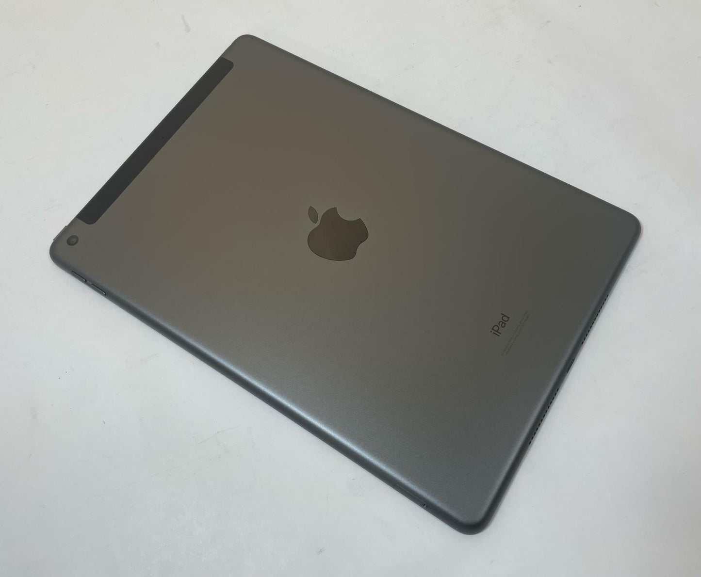 APPLE iPad 9th Gen A2603 10.2" 64GB Wi-Fi + Cellular Gray iOS -Very Good
