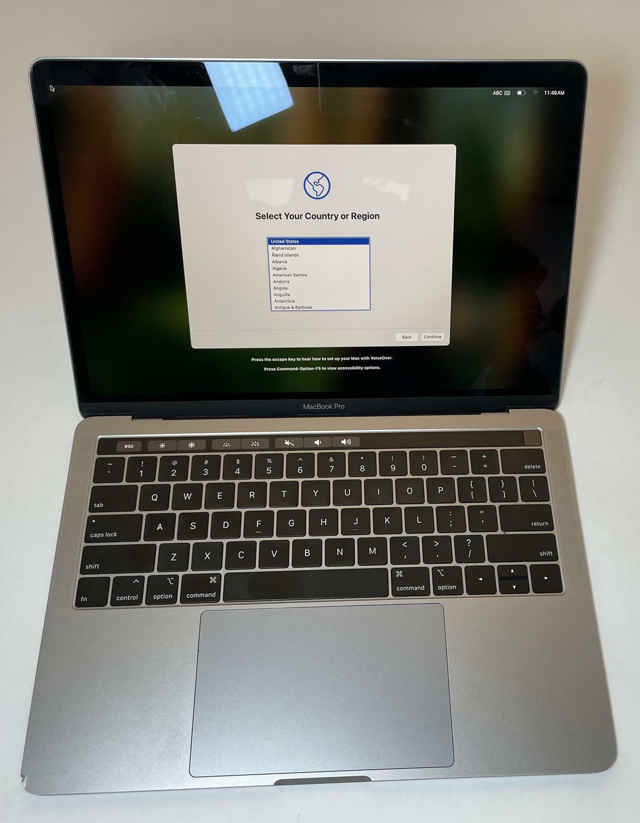 APPLE MacBook Pro A1989 2018 13" Core i7 8559U 16GB 512GB SSD Gray Sequoia