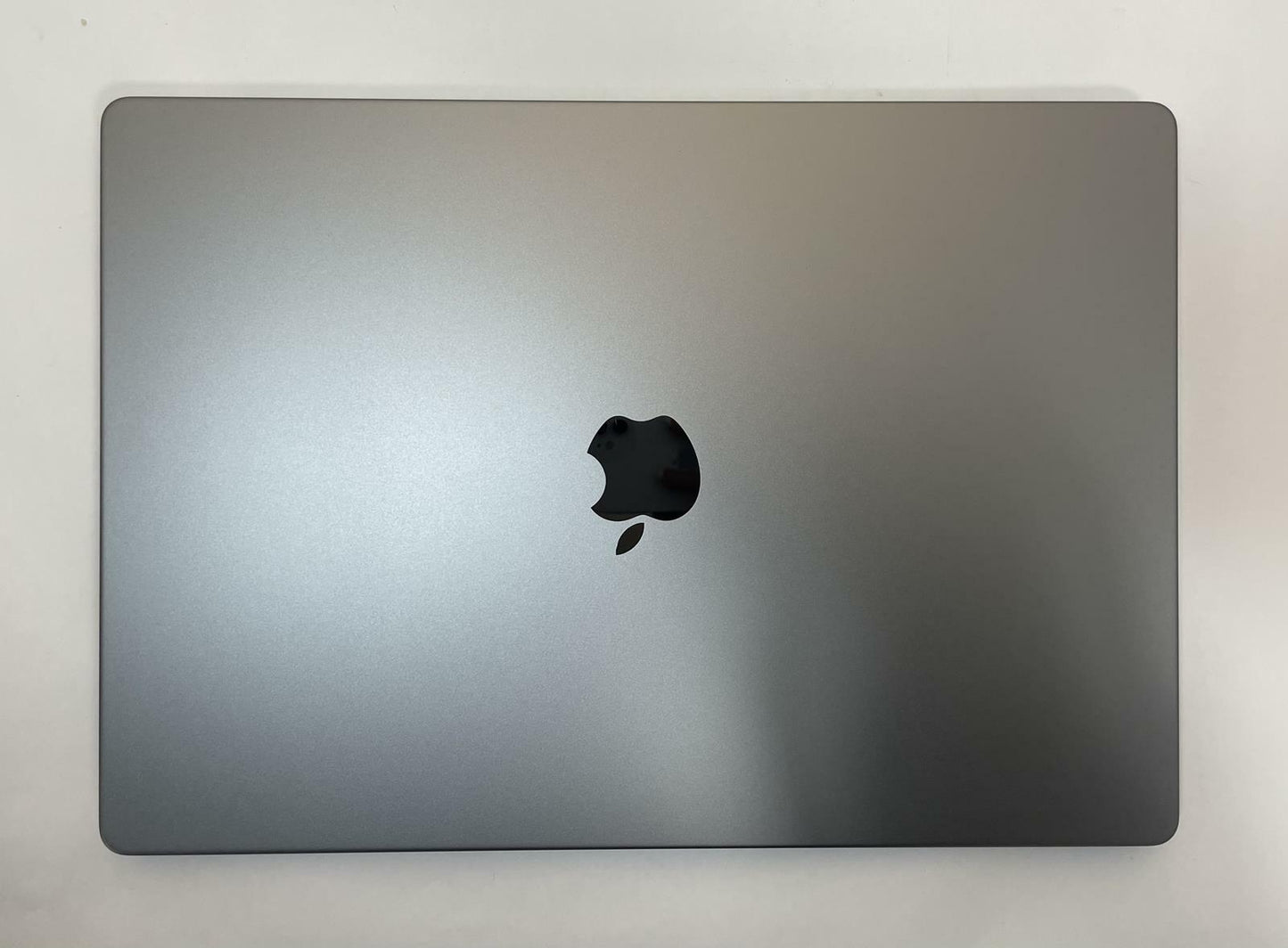 APPLE MacBook Pro A2780 2023 16" Apple M2 Pro 16GB 512GB SSD Gray Tahoe-VeryGood