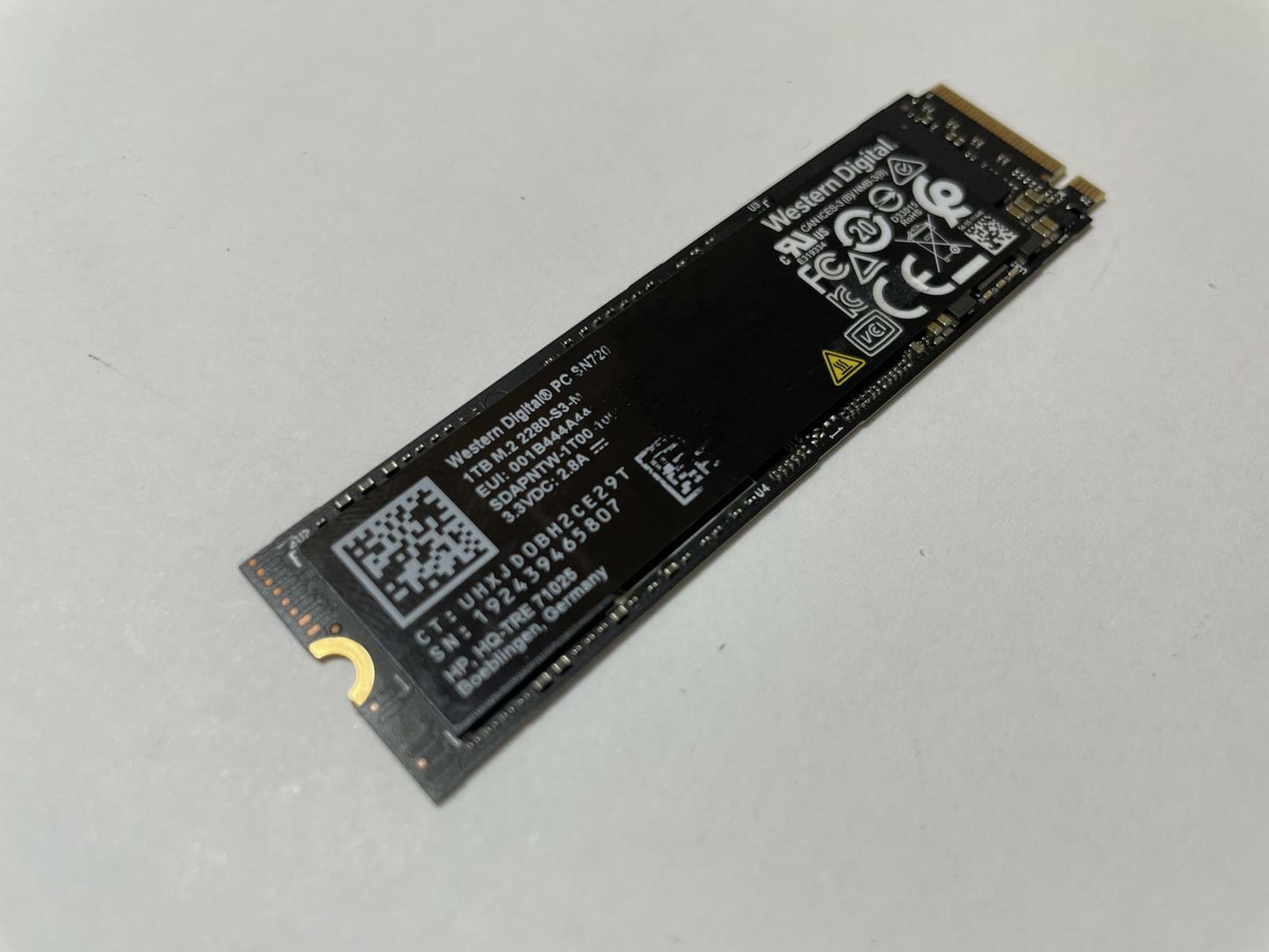 WESTERN DIGITAL SDAPNTW-1T00-1006 SN720 1TB M.2 PCIe 3 x4 NVMe Internal SSD