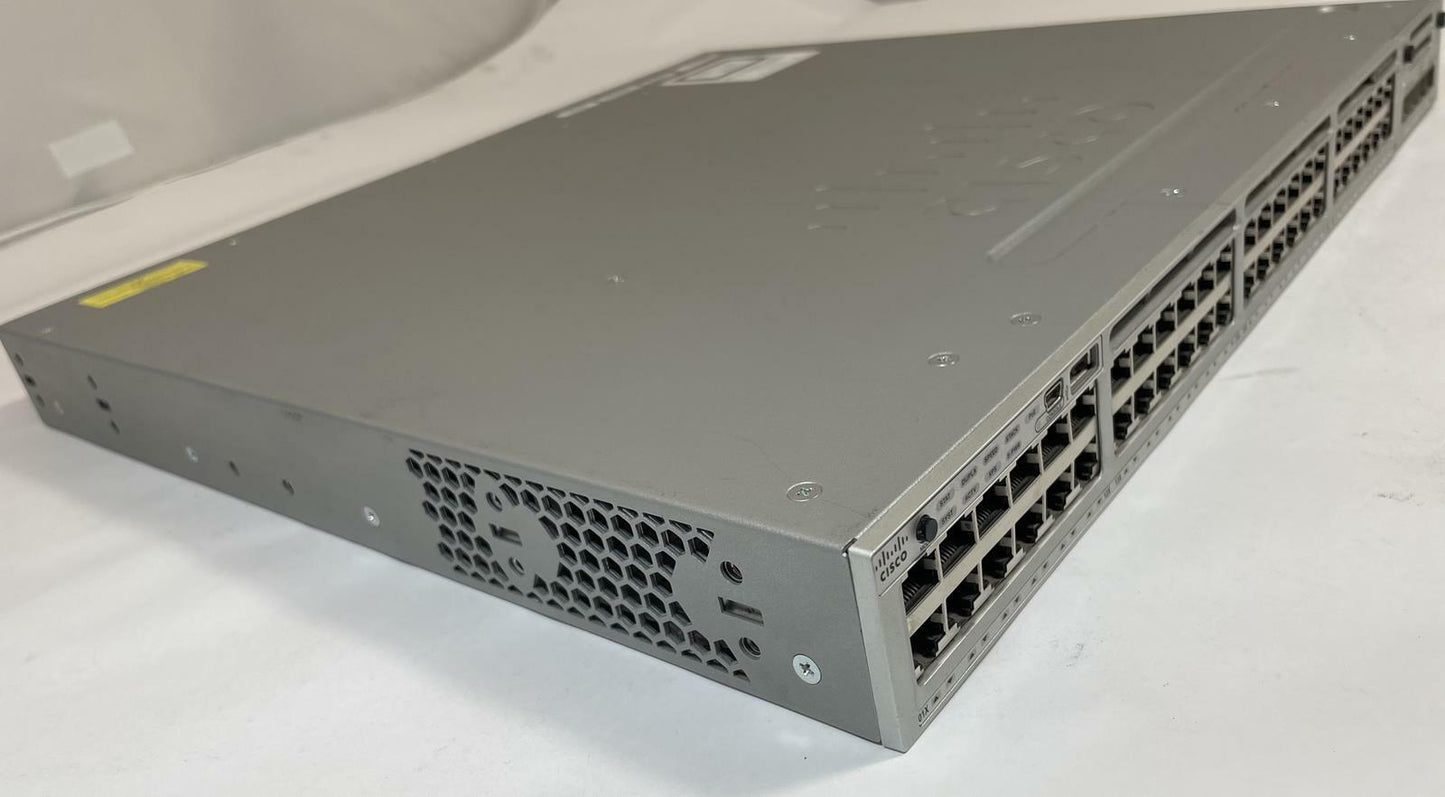 CISCO Catalyst 3850 Series 48-Port Ethernet Switch WS-C3850-48P-S V02 -Very Good
