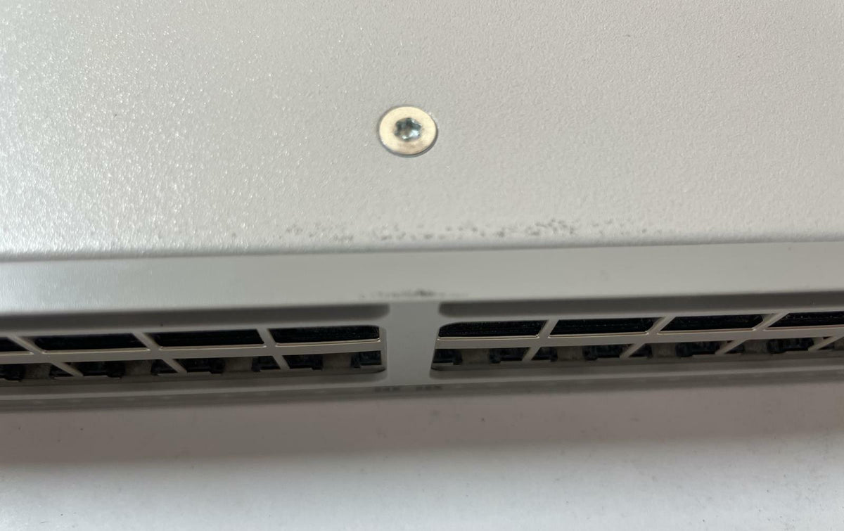 CISCO Catalyst 9300L Series 48-Port Ethernet Switch C9300L-48P-4G-E V01 -Good