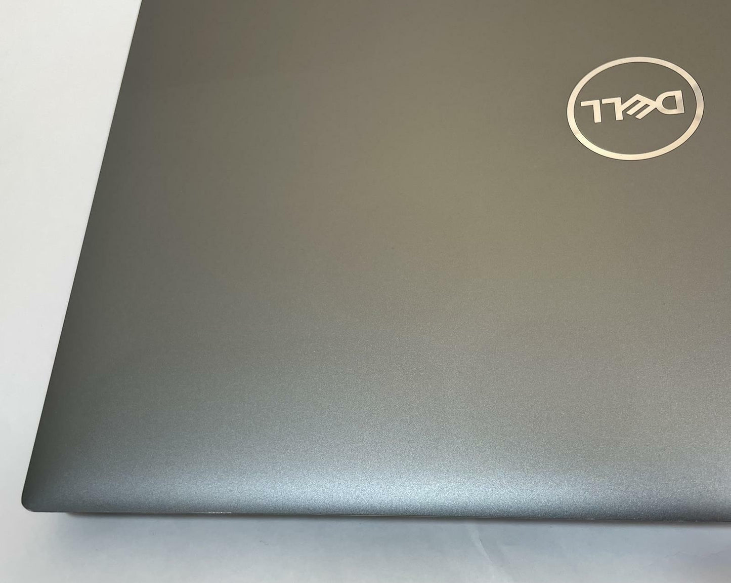 DELL PRECISION 5680 16" Touch Laptop Core i7-13800H 32GB 512GB NVMe WIN11 -Good