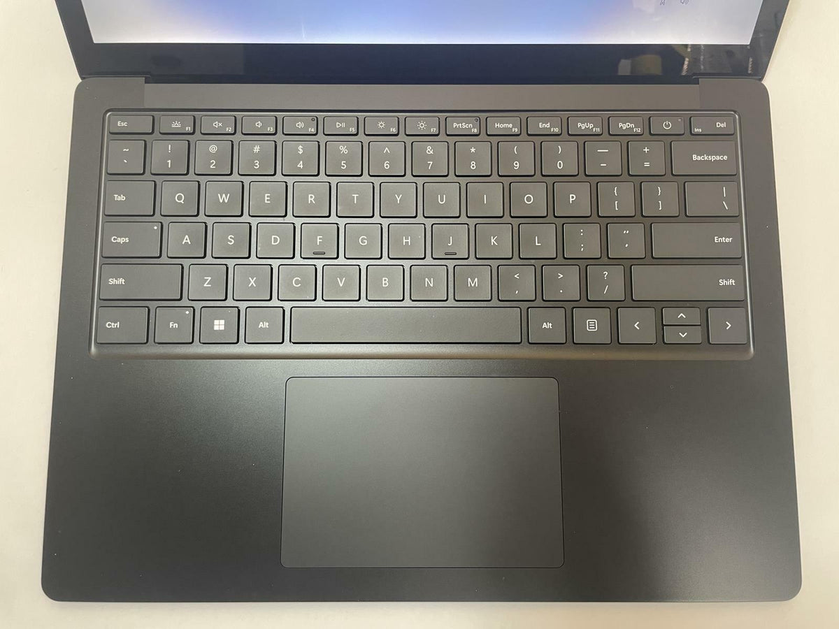 MICROSOFT Surface Laptop 5 13.5" Core i7 1265U 16GB 255GB NVMe WIN11 -SEE PHOTOS