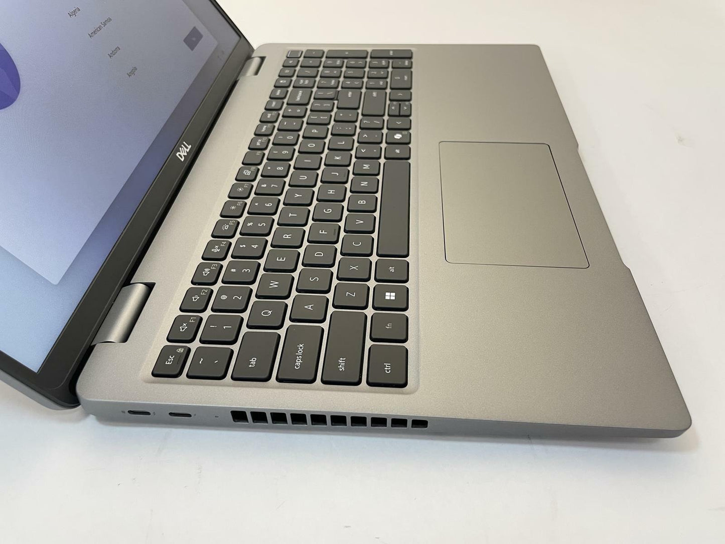 DELL LATITUDE 5550 15" Touch Laptop Core Ultra 7 165U 32GB 1TB NVMe WIN11 -Good
