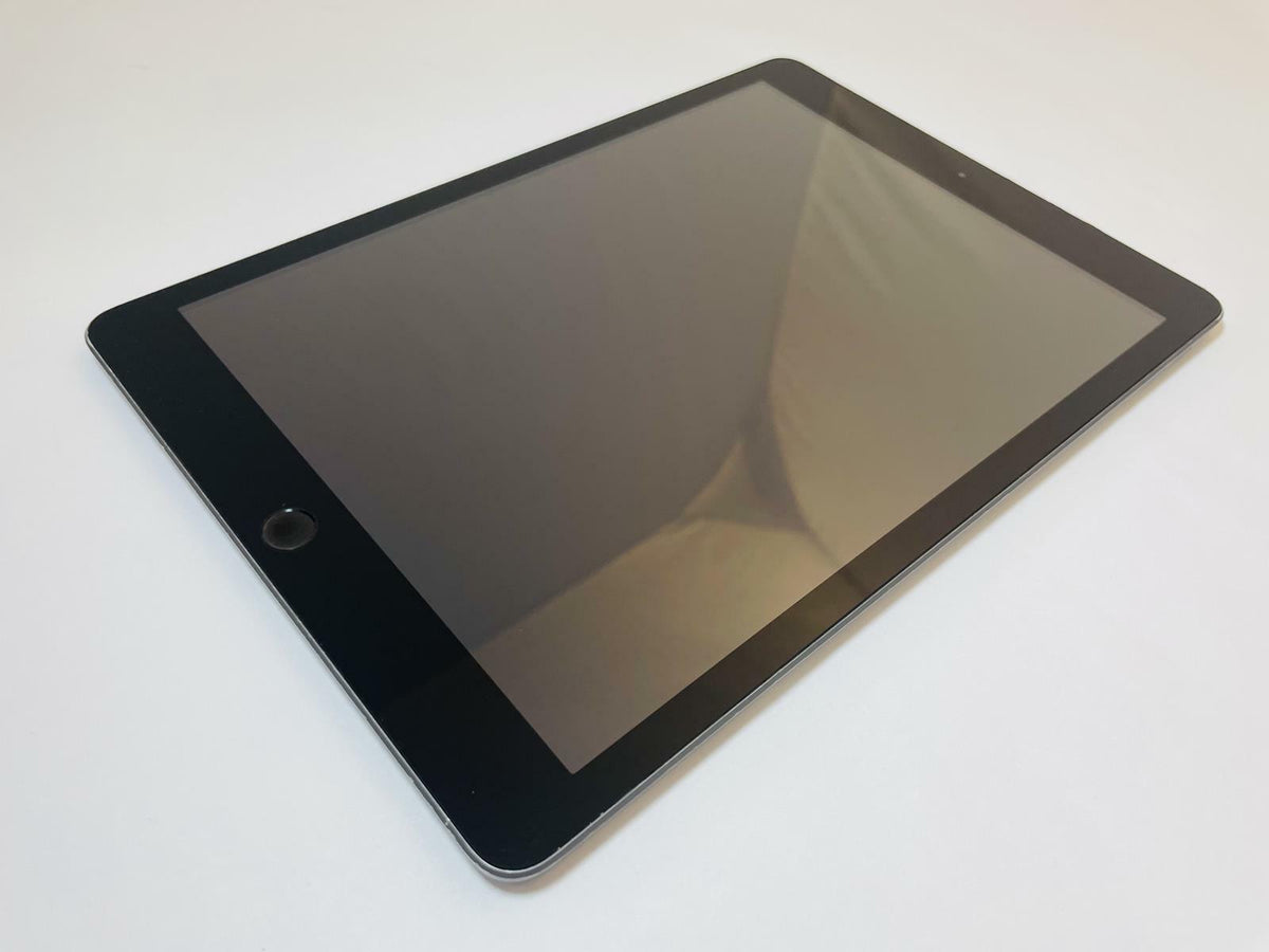 APPLE iPad (8th Gen) A2429 10.2" 32GB Unlocked Space Gray iOS
