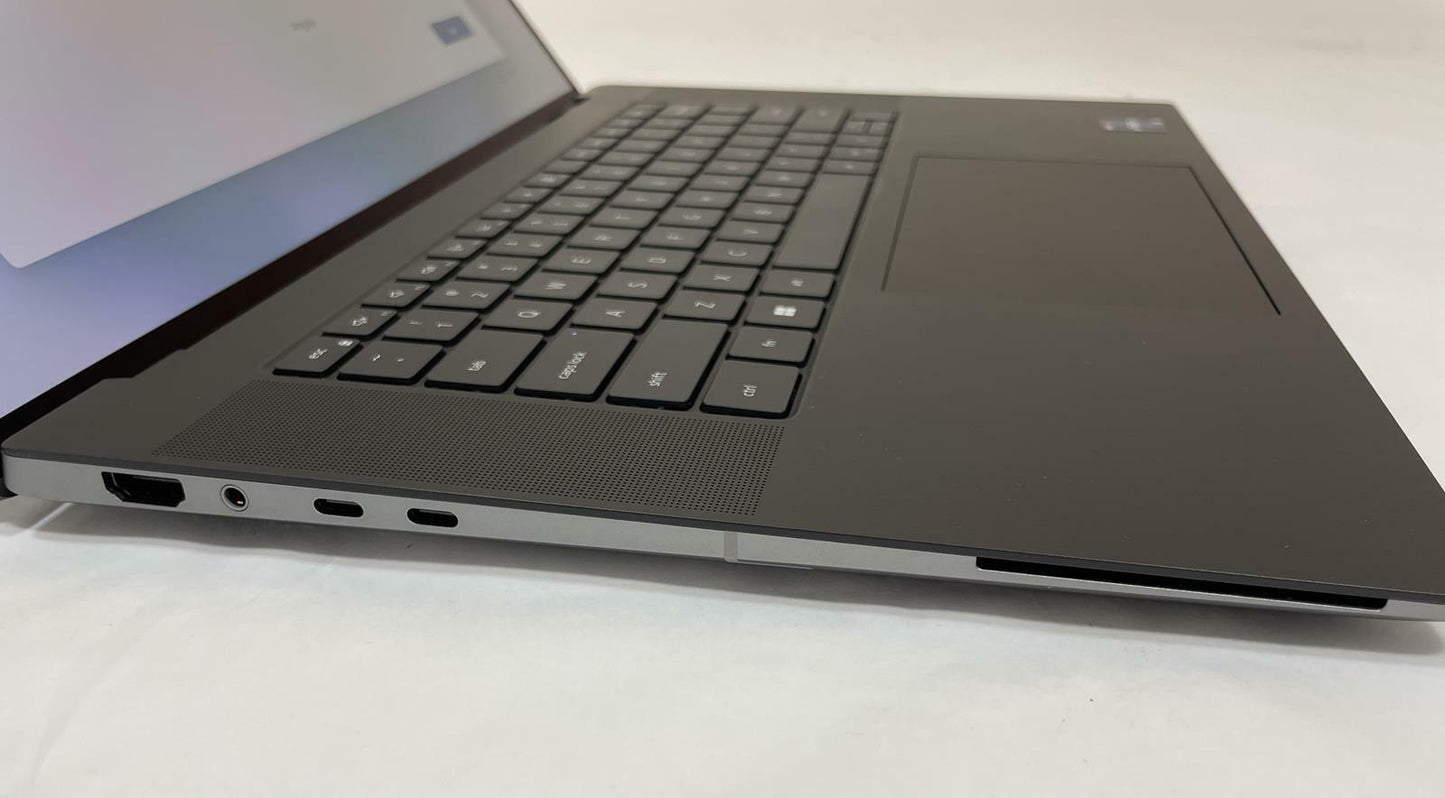 DELL PRECISION 5680 16" Touch Laptop Core i7-13800H 32GB 512GB WIN11 -Very Good