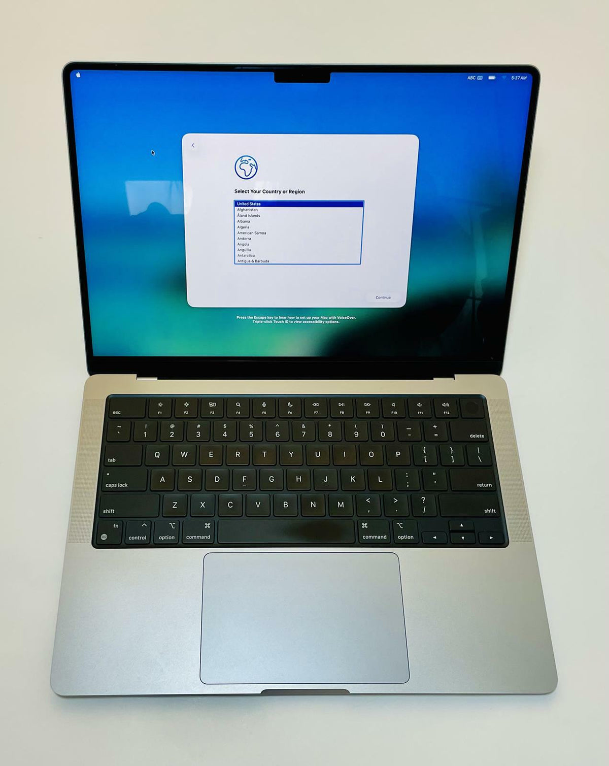APPLE MacBook Pro A2442 2021 14" M1 Pro 16GB 512GB SSD Gray Tahoe -Good