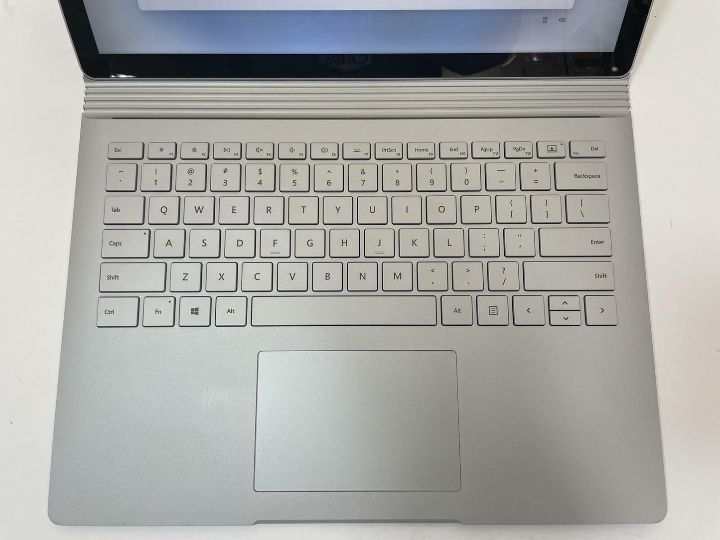 MICROSOFT Surface Book 2 13" Core i7 8650U 8GB 256GB NVMe Windows 11 -Good