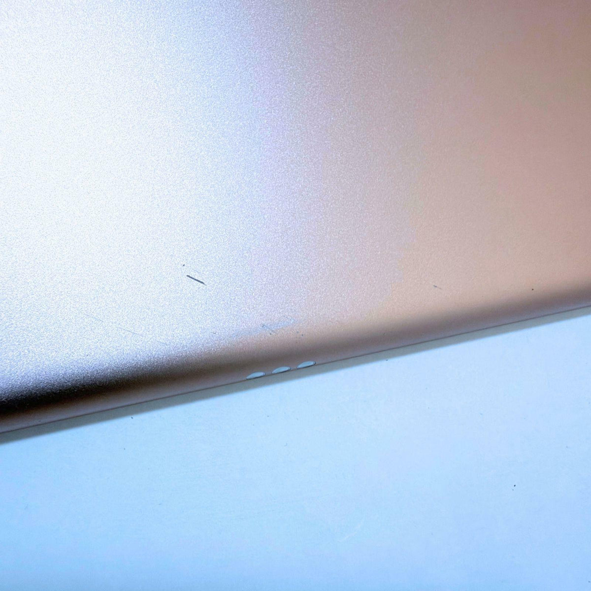 Apple iPad (8th Gen) A2270 10.2" 32GB WiFi Gold